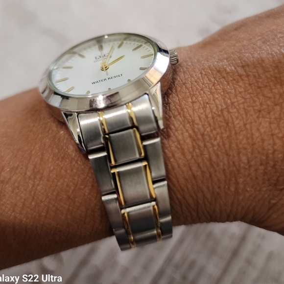 Ladies basic watch - Picture 2 of 7